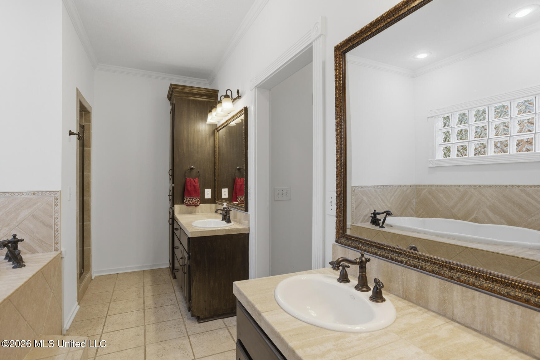 120 Eastpointe Circle Madison, MS 39110 - Photo 29 of 51 Double Vanities