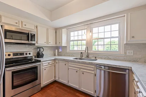 $615,000 | 401 Bowling Avenue, Unit 7, Nashville, TN 37205