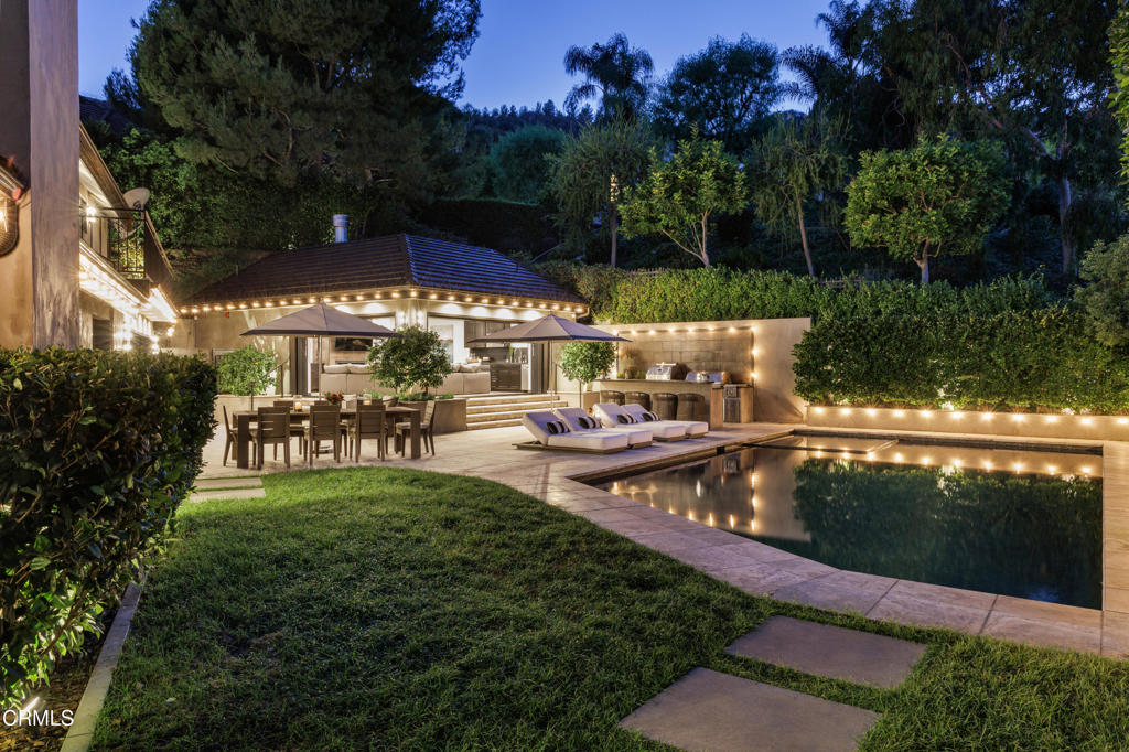 1475 Rutherford Drive Pasadena, CA 91103 - Photo 48 of 53 216-Twilight 11