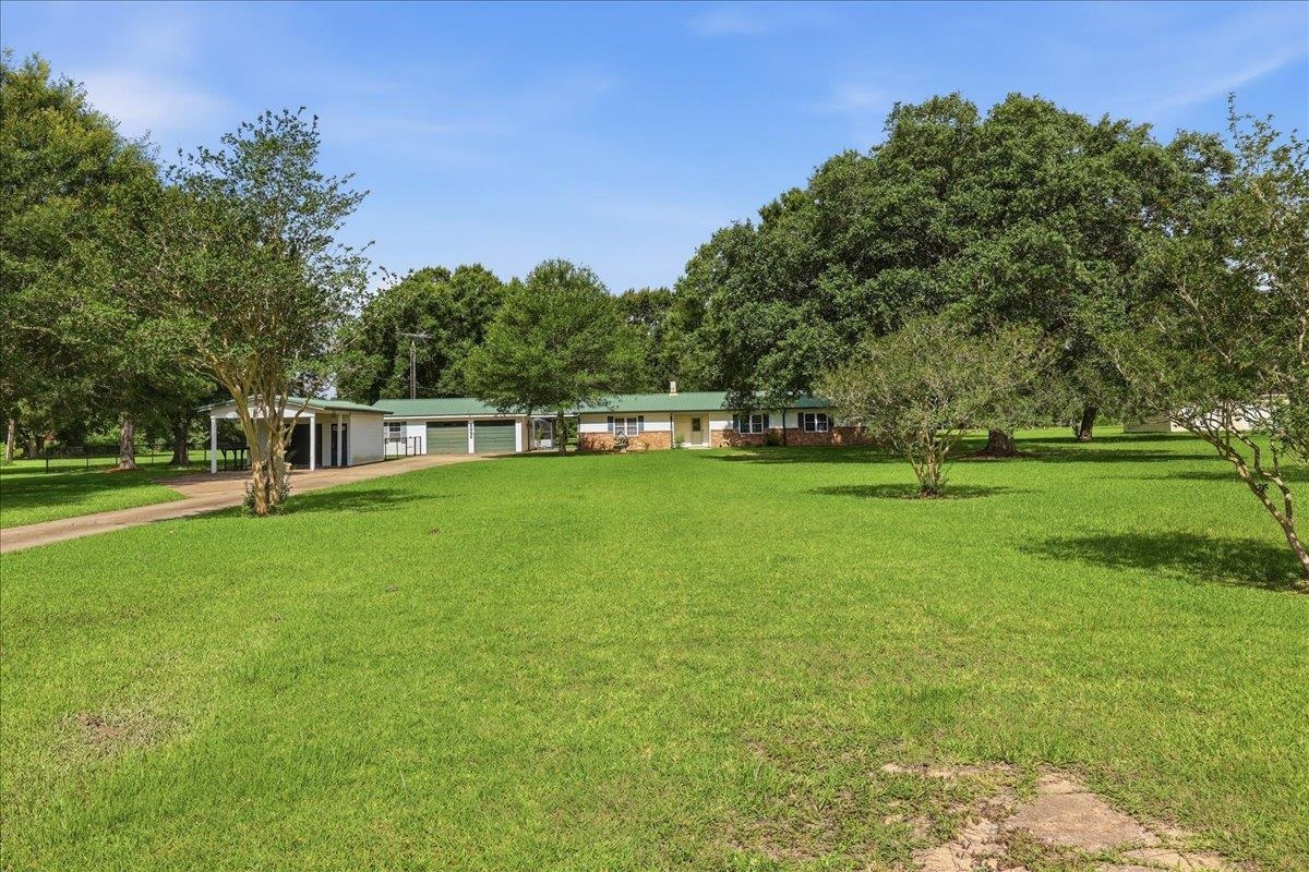 9320 Winzer Road Beaumont, TX 77705 - Photo 2 of 18