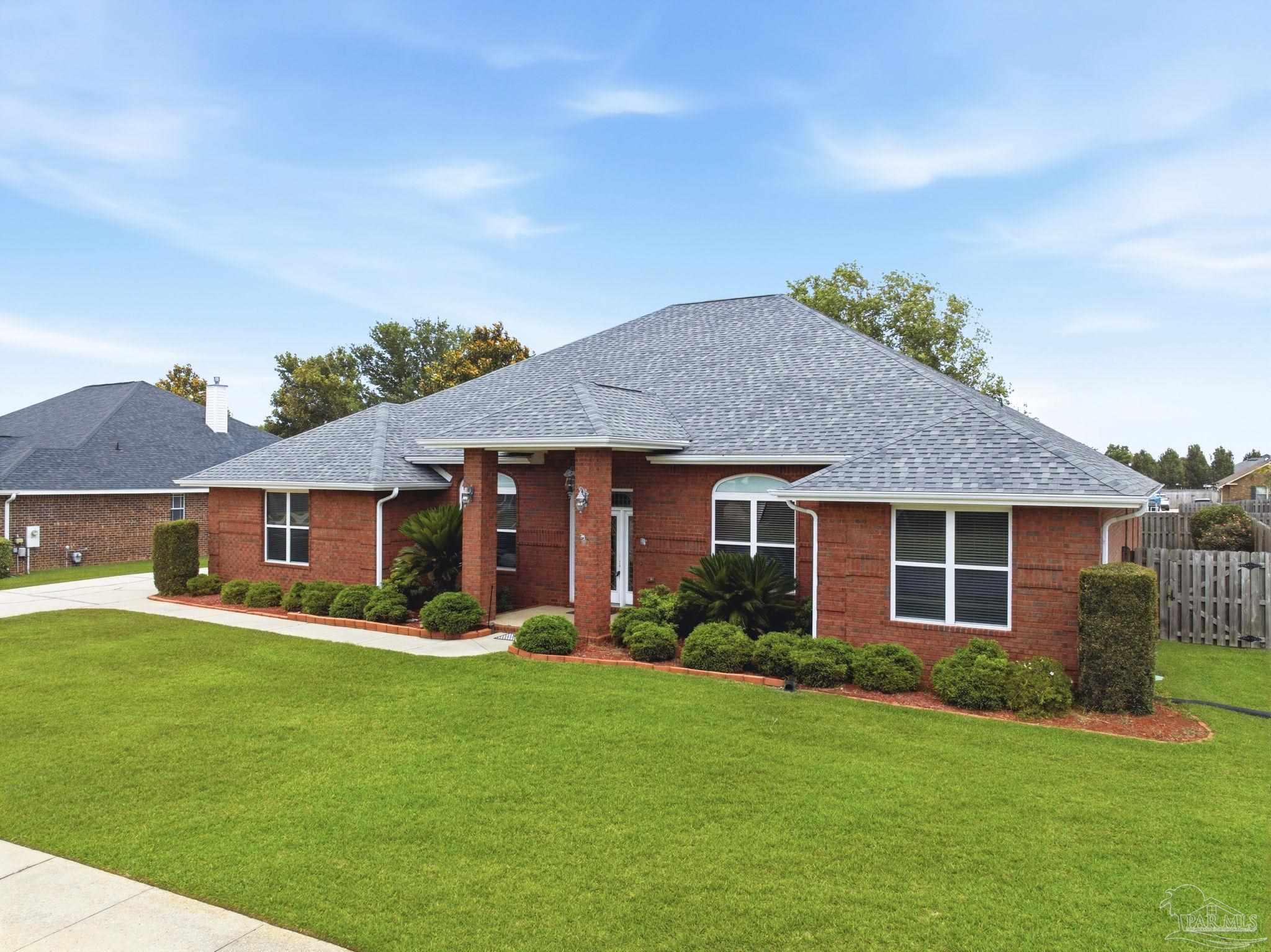 1776 Brightleaf Circle Cantonment, FL 32533 - Photo 3 of 61