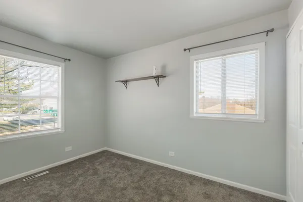 $354,900 | 1421 Barberry Lane, Round Lake Beach, IL 60073