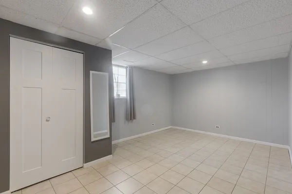 $354,900 | 1421 Barberry Lane, Round Lake Beach, IL 60073