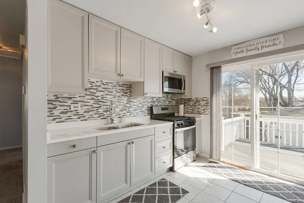 a black and white photo of a floor plan