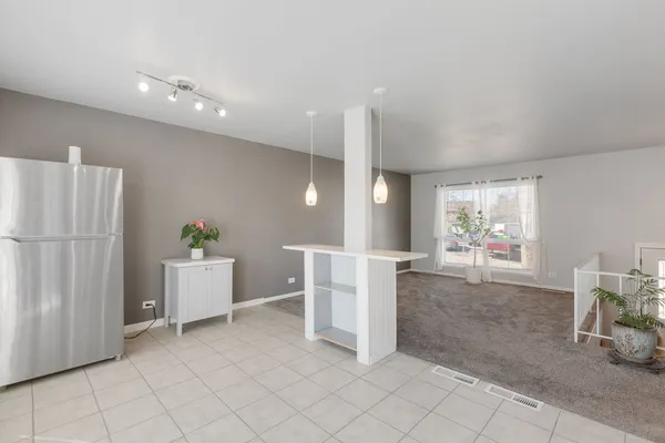 $354,900 | 1421 Barberry Lane, Round Lake Beach, IL 60073