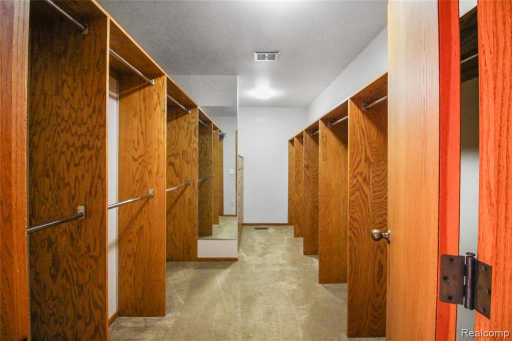 2551 Patterson Lake Road Pinckney, MI 48169 - Photo 54 of 95