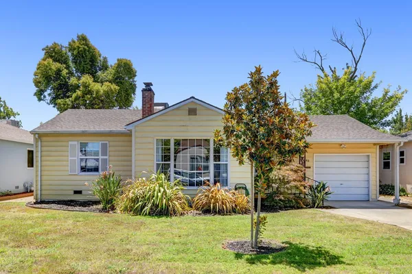 $499,950 | 2340 24th Avenue, Sacramento, CA 95822