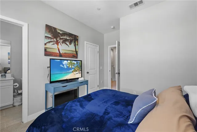 $629,900 | 535 West Foothill Boulevard, Unit 102, Glendora, CA 91741