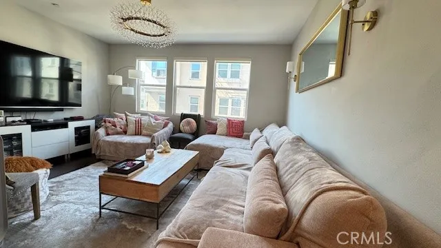 $629,900 | 535 West Foothill Boulevard, Unit 102, Glendora, CA 91741