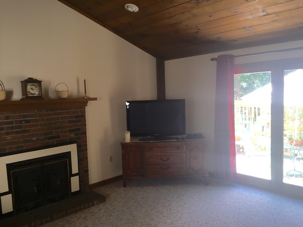 52 Egleston Road Westfield, MA 01085 - Photo 16 of 29 Gallery Image 16