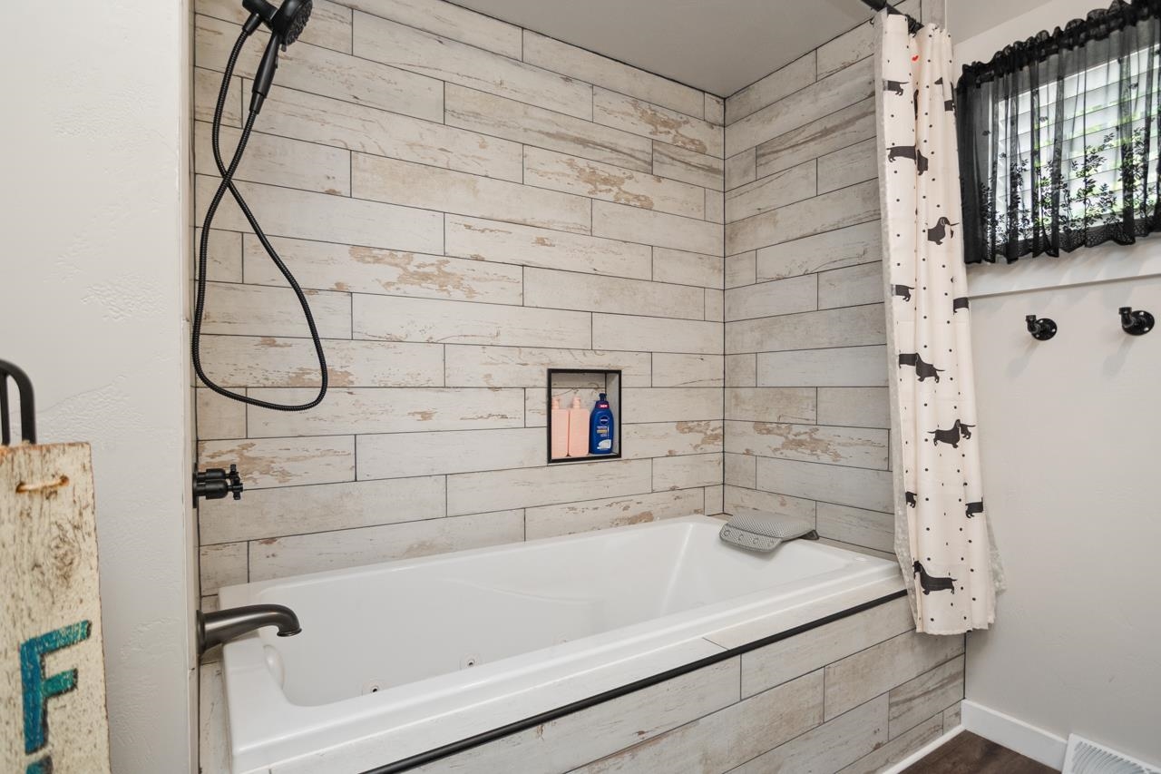 10 Maryden Road Oshkosh, WI 54904 - Photo 19 of 29