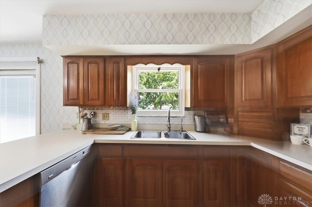 6343 Old Columbus Road Springfield, OH 45502 - Photo 15 of 60 Gallery Image 15
