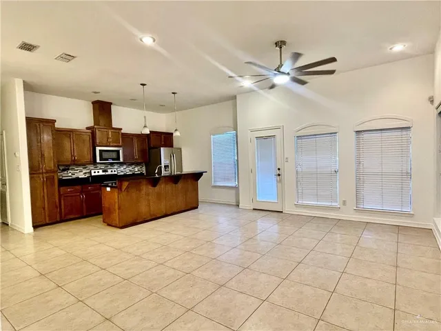 $1,250 | 2805 Mimosa Street, Unit 1, Mission, TX 78574