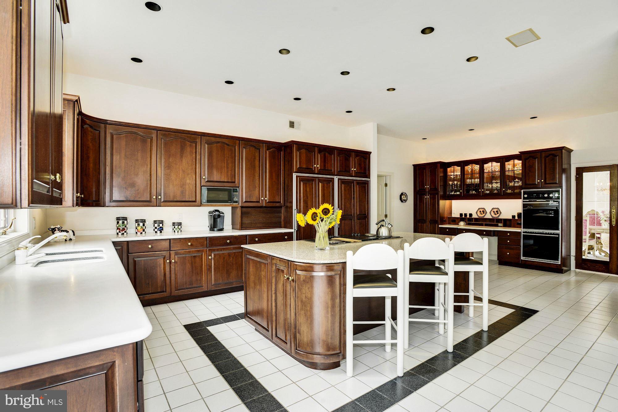 11001 Gaither Farm Road Ellicott City, MD 21042 - Photo 19 of 39 Gallery Image 19