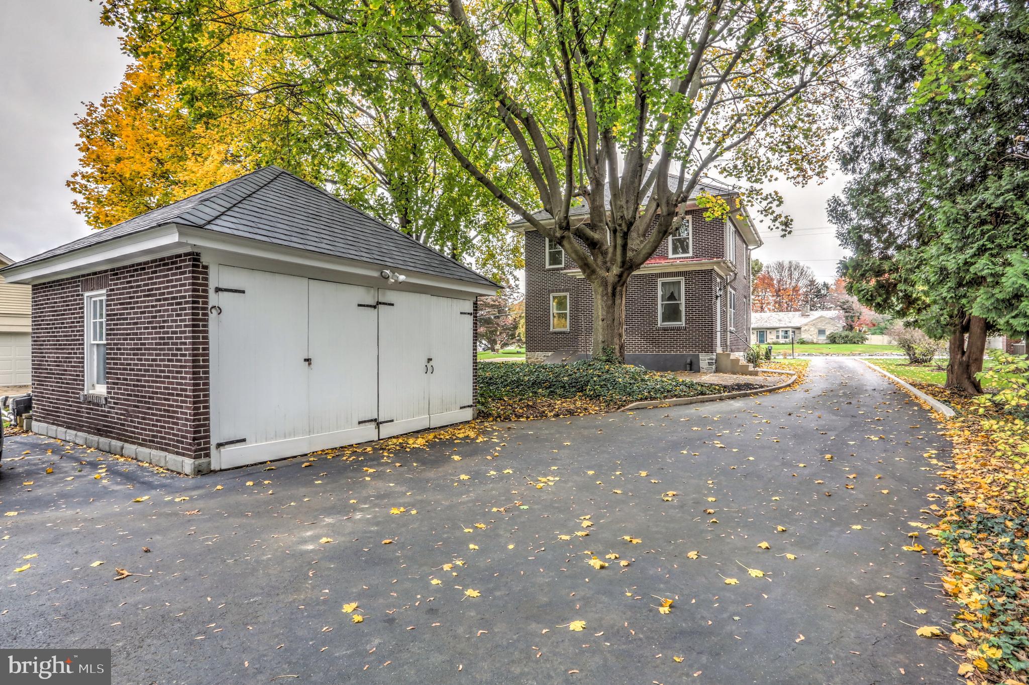 34 Greenfield Road Lancaster, PA 17602 - Photo 11 of 42 Gallery Image 11