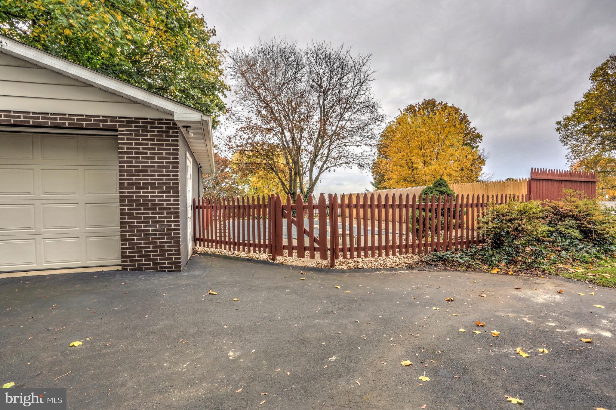 34 Greenfield Road Lancaster, PA 17602 - Photo 13 of 42 Gallery Image 13