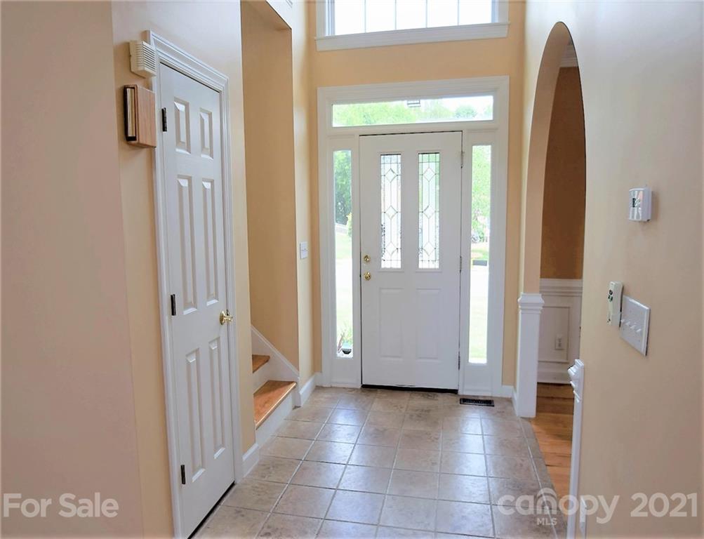 2033 Copperplate Road Charlotte, NC 28262 - Photo 2 of 42 Gallery Image 2