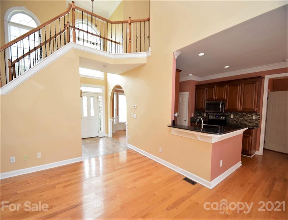 2033 Copperplate Road Charlotte, NC 28262 - Photo 4 of 42 Gallery Image 4