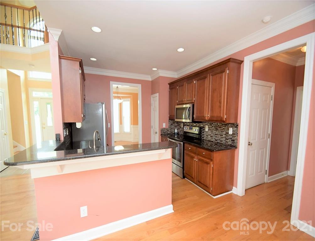 2033 Copperplate Road Charlotte, NC 28262 - Photo 9 of 42 Gallery Image 9