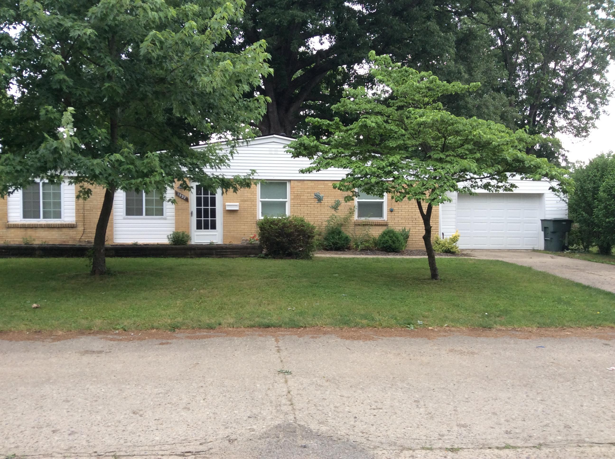 1552 South Hamilton Road Columbus, OH 43227 - Photo 1 of 14 Gallery Image 1