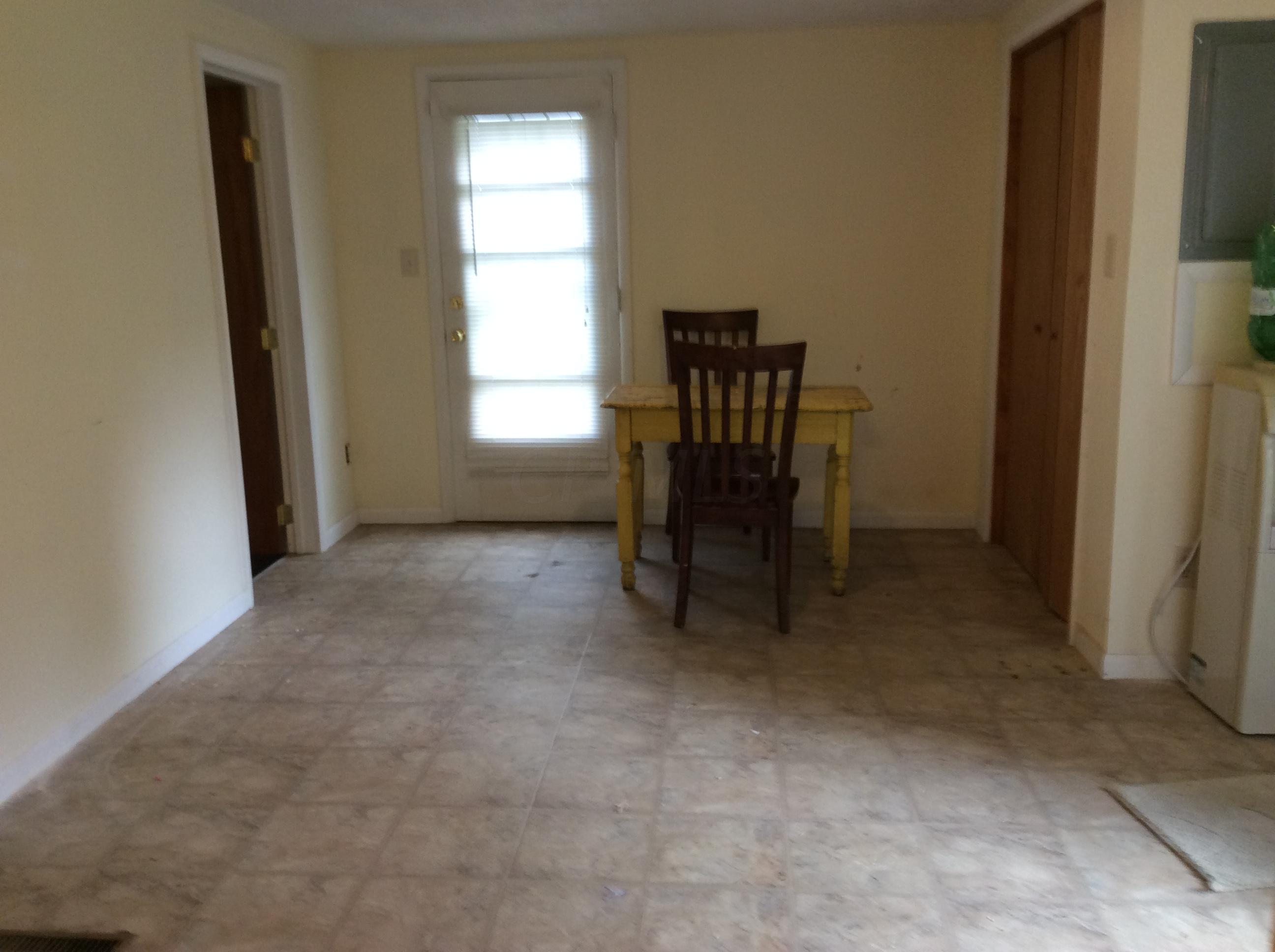1552 South Hamilton Road Columbus, OH 43227 - Photo 4 of 14 Gallery Image 4