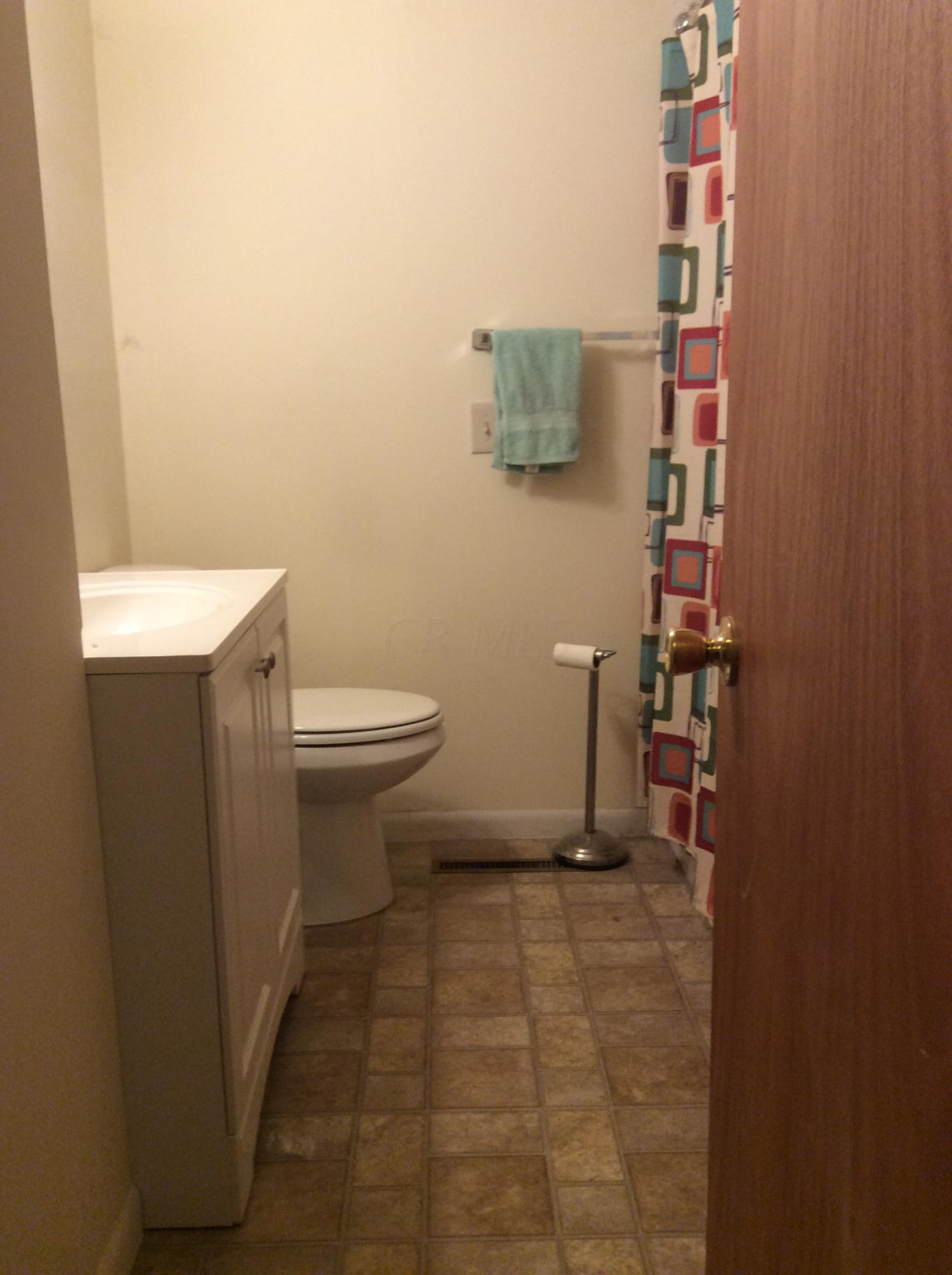 1552 South Hamilton Road Columbus, OH 43227 - Photo 8 of 14 Gallery Image 8