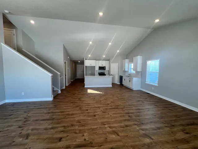 $3,550 | 17373 Dulles Lane, Lakeville, MN 55044