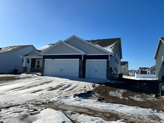 $3,550 | 17373 Dulles Lane, Lakeville, MN 55044