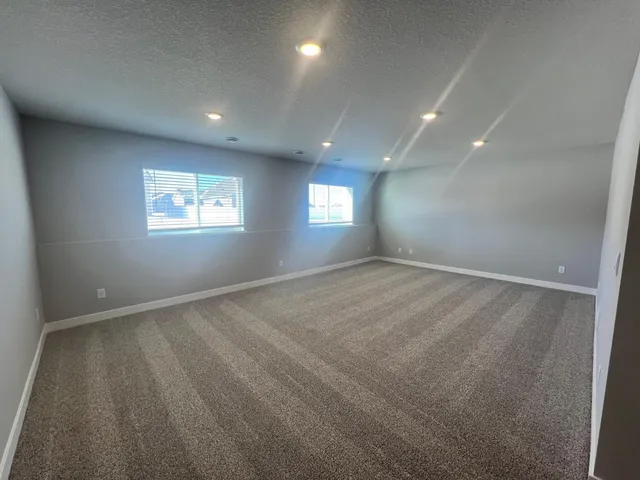 $3,550 | 17373 Dulles Lane, Lakeville, MN 55044