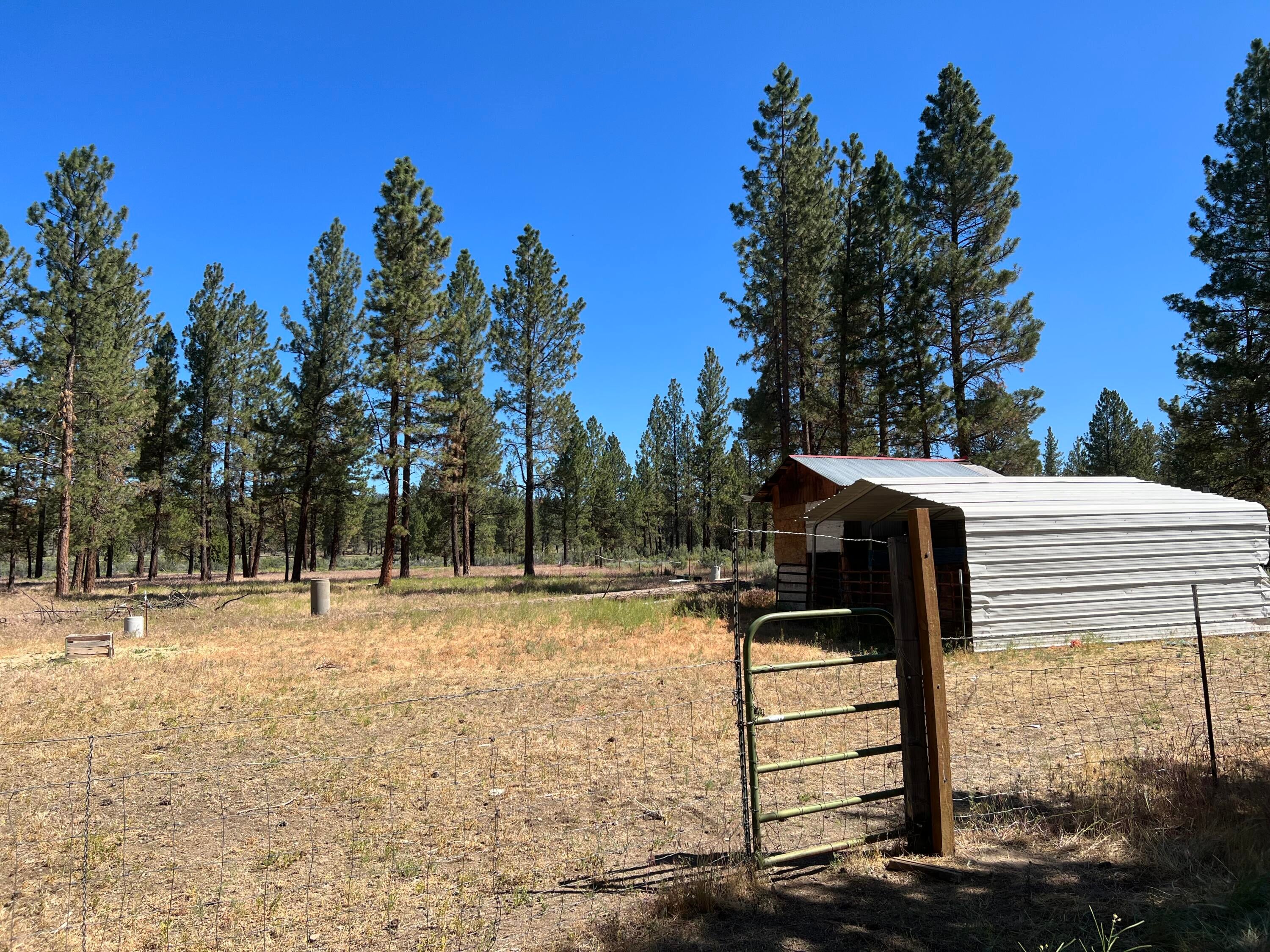 46612 Sycan Road Beatty, OR 97621 - Photo 7 of 16 IMG_0147