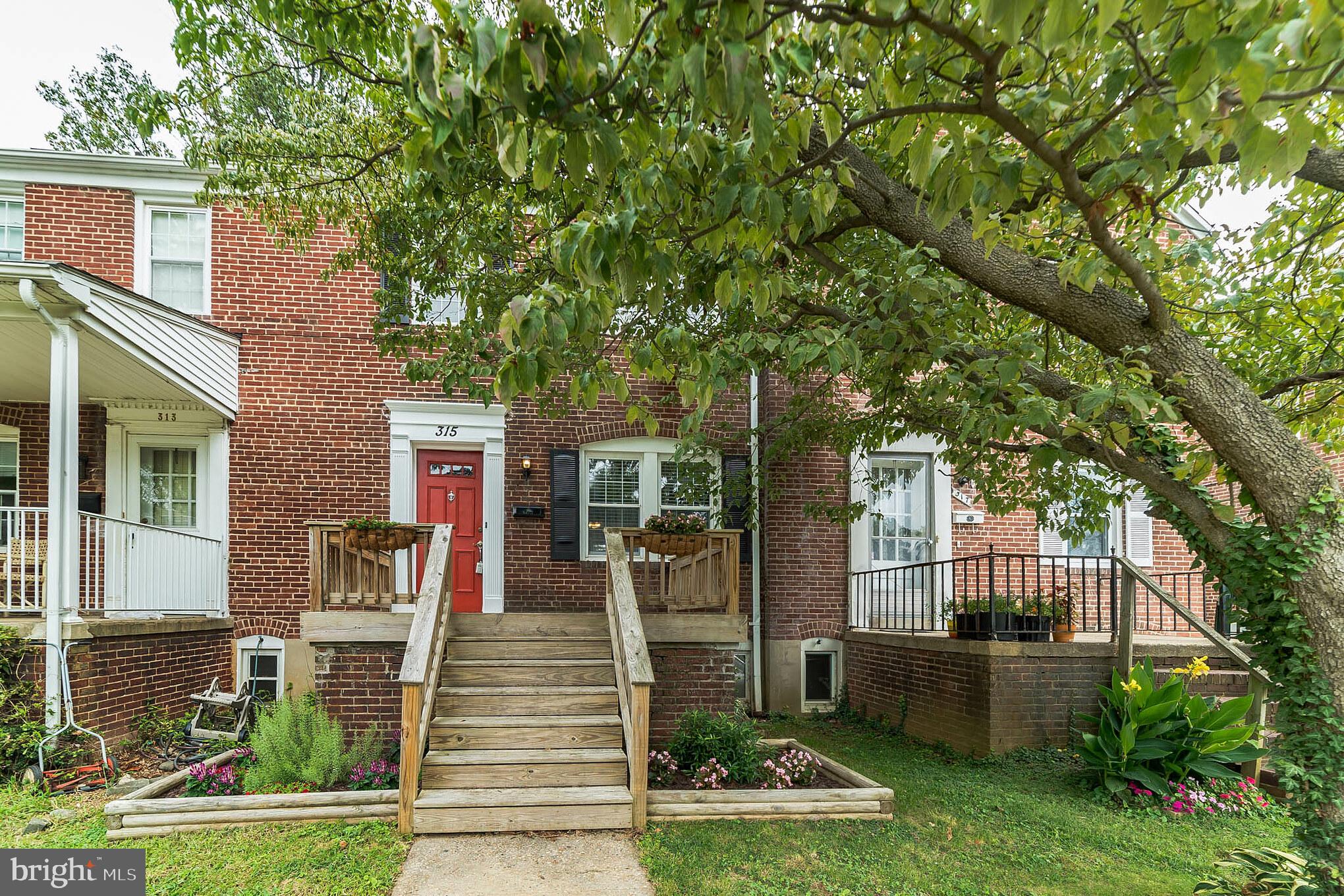 315 Westshire Road Baltimore, MD 21229 - Photo 1 of 25 All brick townhouse with county schools