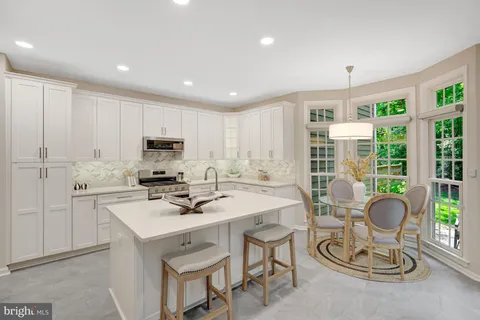 $950,000 | 11413 Hollow Timber Way, Reston, VA 20194