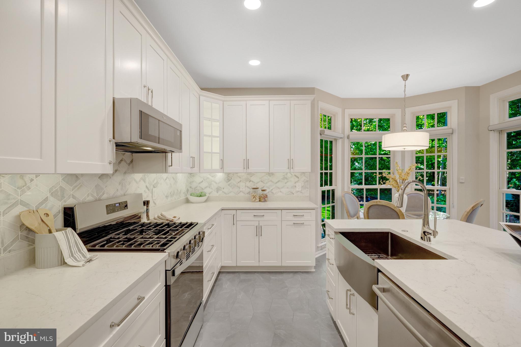 11413 Hollow Timber Way Reston, VA 20194 - Photo 13 of 72 Kitchen