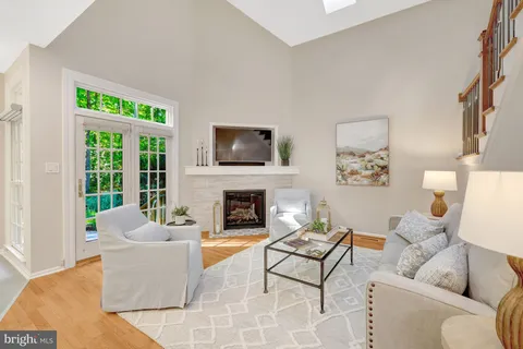 $950,000 | 11413 Hollow Timber Way, Reston, VA 20194