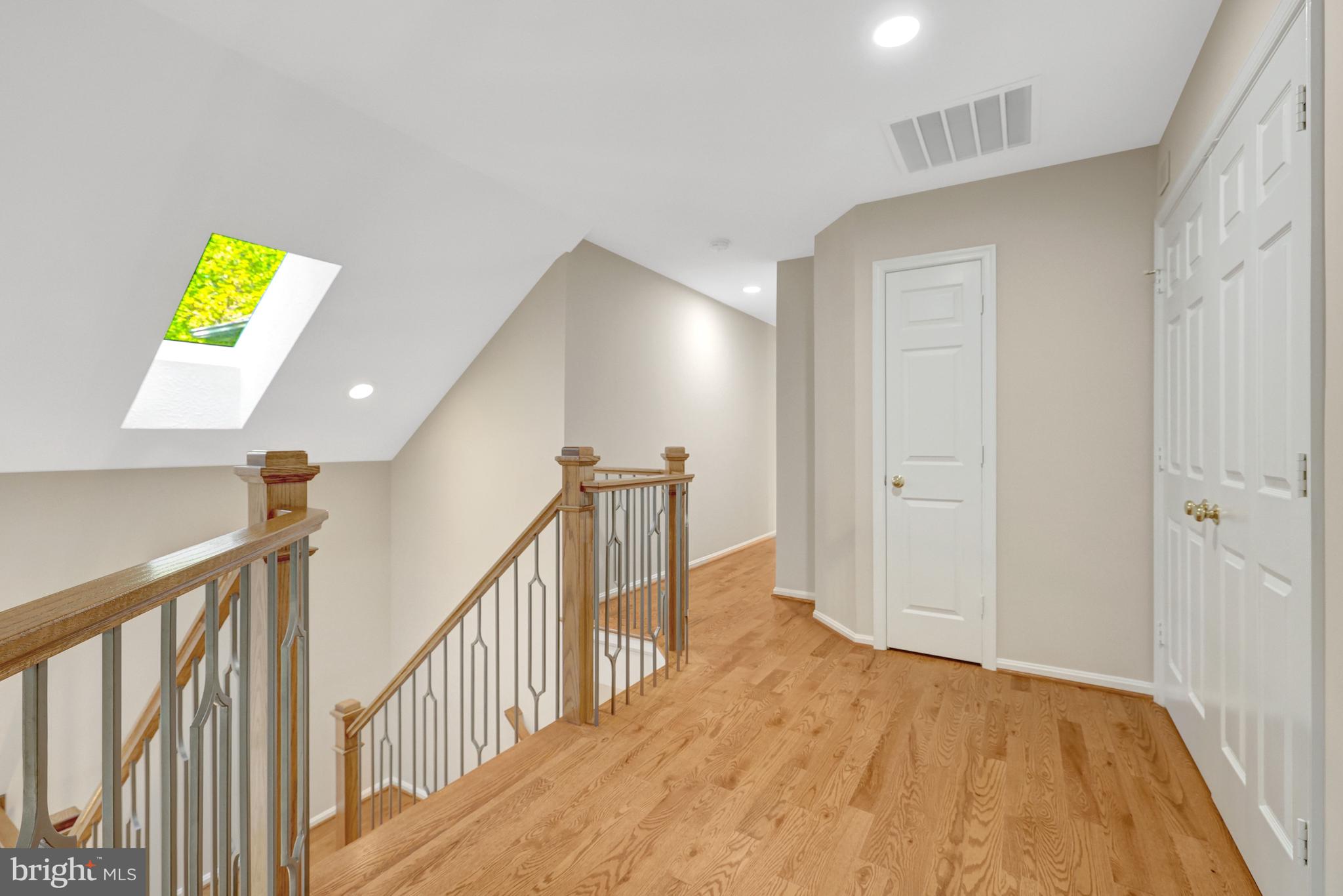 11413 Hollow Timber Way Reston, VA 20194 - Photo 25 of 72 Upper Landing