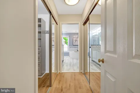 $950,000 | 11413 Hollow Timber Way, Reston, VA 20194