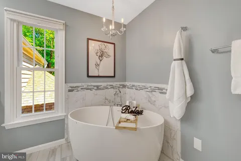 $950,000 | 11413 Hollow Timber Way, Reston, VA 20194
