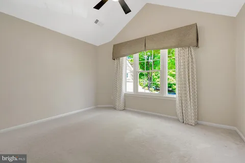 $950,000 | 11413 Hollow Timber Way, Reston, VA 20194