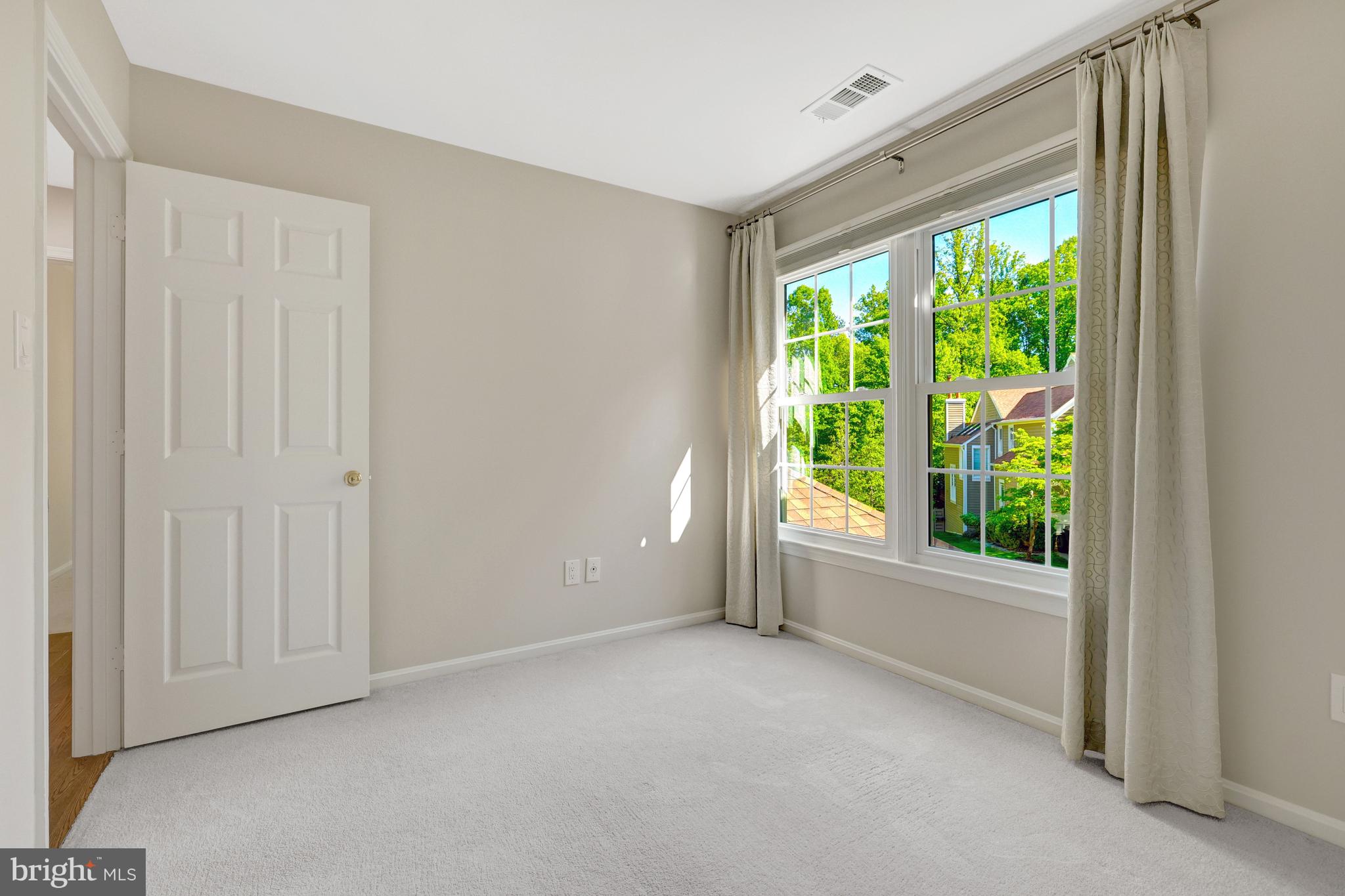 11413 Hollow Timber Way Reston, VA 20194 - Photo 40 of 72 Bedroom 3