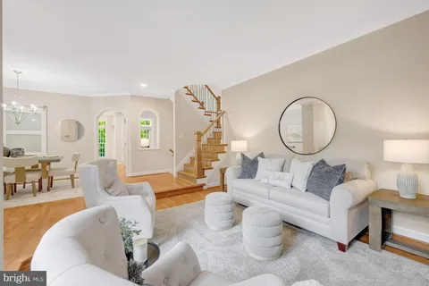 $950,000 | 11413 Hollow Timber Way, Reston, VA 20194