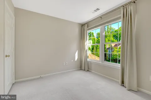 $950,000 | 11413 Hollow Timber Way, Reston, VA 20194