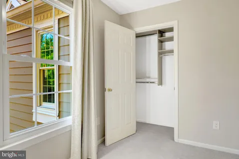 $950,000 | 11413 Hollow Timber Way, Reston, VA 20194