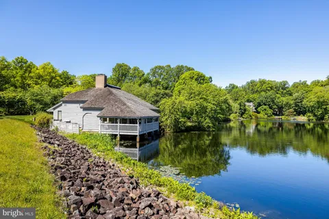 $950,000 | 11413 Hollow Timber Way, Reston, VA 20194