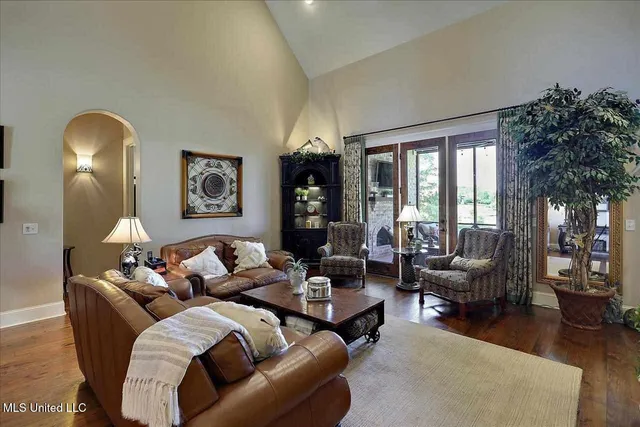 $966,000 | 186 Ironwood Plantation Boulevard, Madison, MS 39110