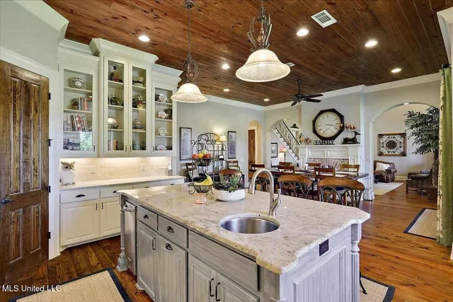 $966,000 | 186 Ironwood Plantation Boulevard, Madison, MS 39110