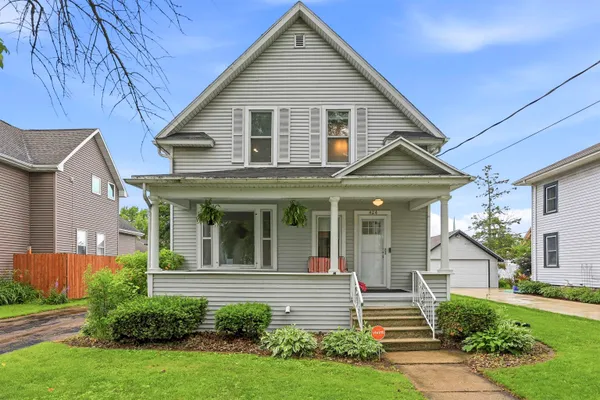 $259,900 | 424 3rd Street, Neenah, WI 54956