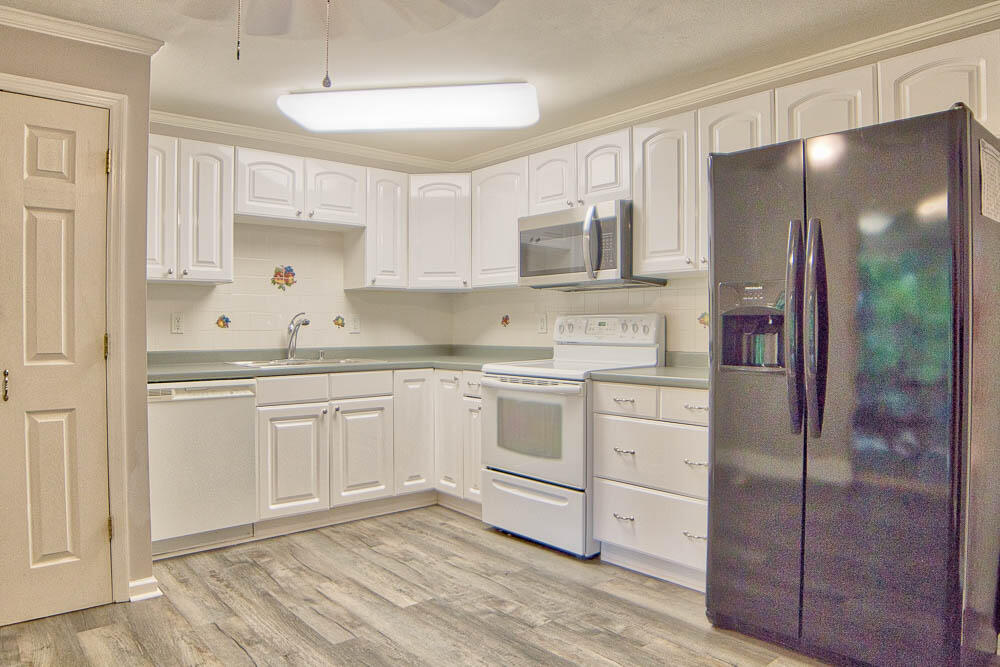 16 Edwards Terrace Chattanooga, TN 37412 - Photo 11 of 19 kitchen 2