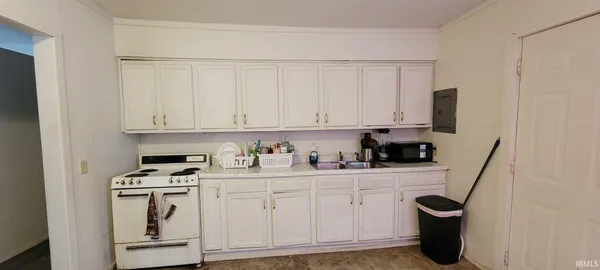 $80,000 | 1204 West Van Trees Street, Washington, IN 47501