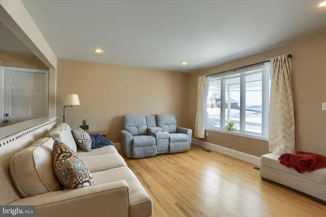 $319,745 | 745 Longs Gap Road, Carlisle, PA 17013