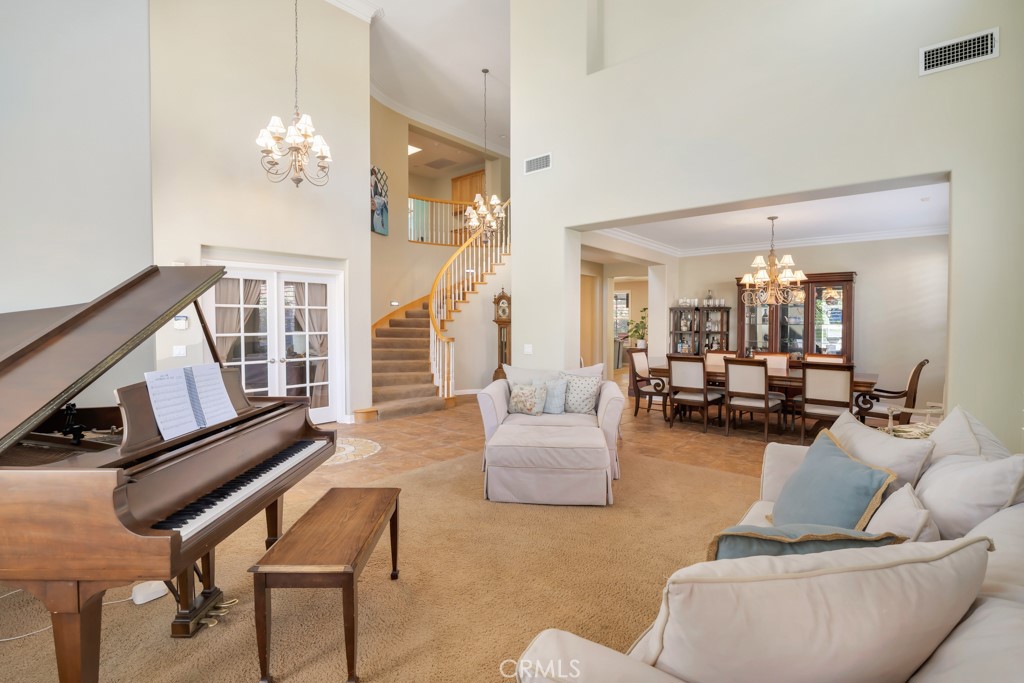 20417 Vía Cellini Porter Ranch, CA 91326 - Photo 18 of 54 Gallery Image 18